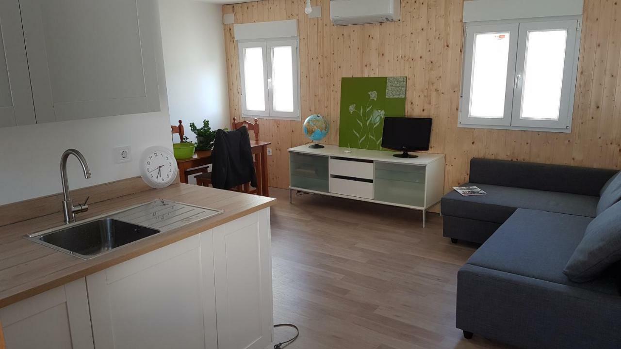 Acogedor Apartamento En El Barrio Del Parlamento De Andalucia Севилья Экстерьер фото